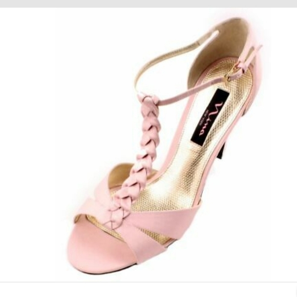 Nordstrom Nina ballet pink satin T strap heel - Picture 1 of 9